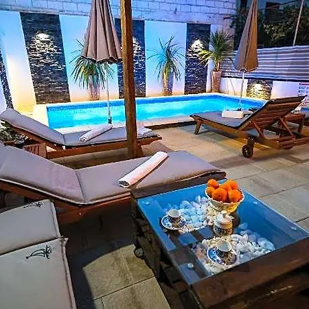 Rustica With Exclusive Pool Use Hotel Zadar