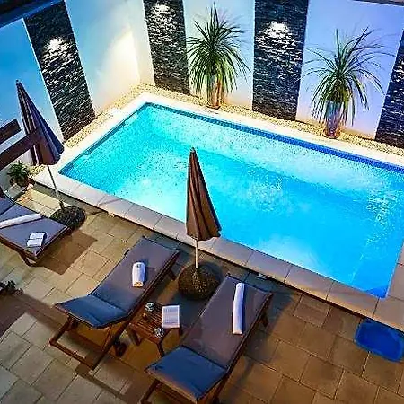 Rustica With Exclusive Pool Use 4*