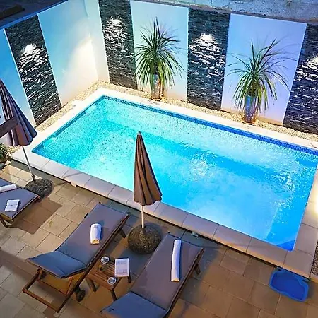 Rustica With Exclusive Pool Use 5*