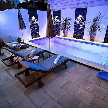 Rustica With Exclusive Pool Use Hotel Zadar