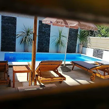 Rustica With Exclusive Pool Use Hotel Zadar
